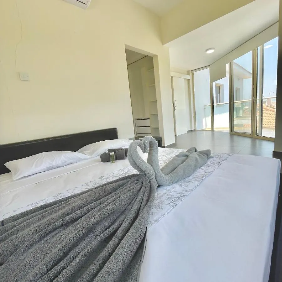 Lydia'S Villa Protaras