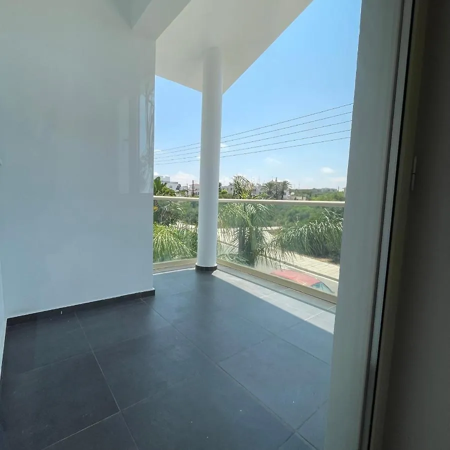 Lydia'S Villa Protaras